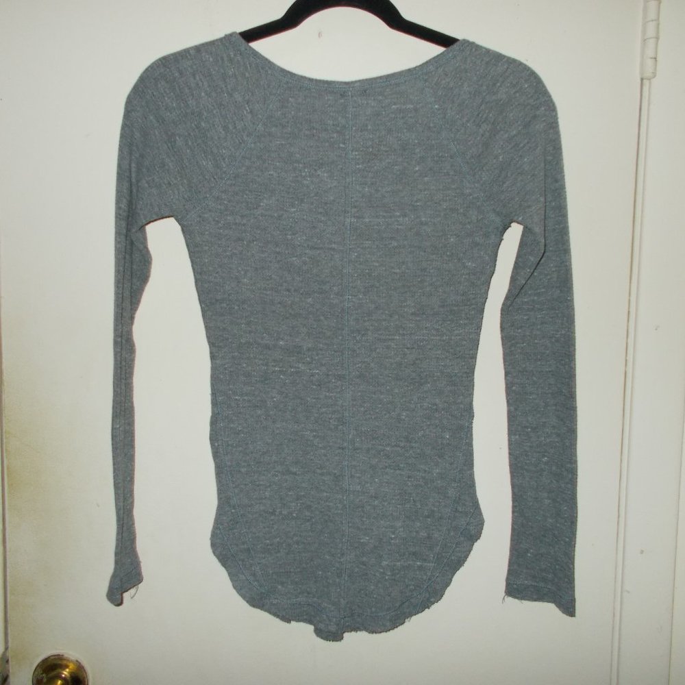 We The Free (Free People) Battalion Thermal Top Gray Size Extra Small - Picture 4 of 7